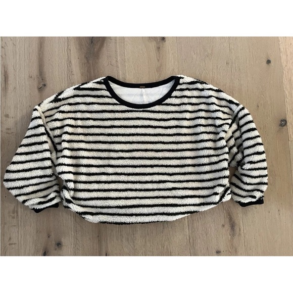 Free People Breton Stripe Sherpa Cropped Pullover Sweater Sz Small *E4 - Picture 2 of 6